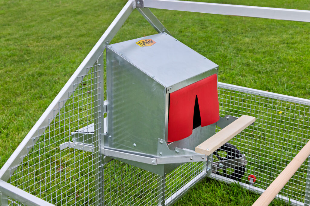 Nestbox Perch Operator (1)